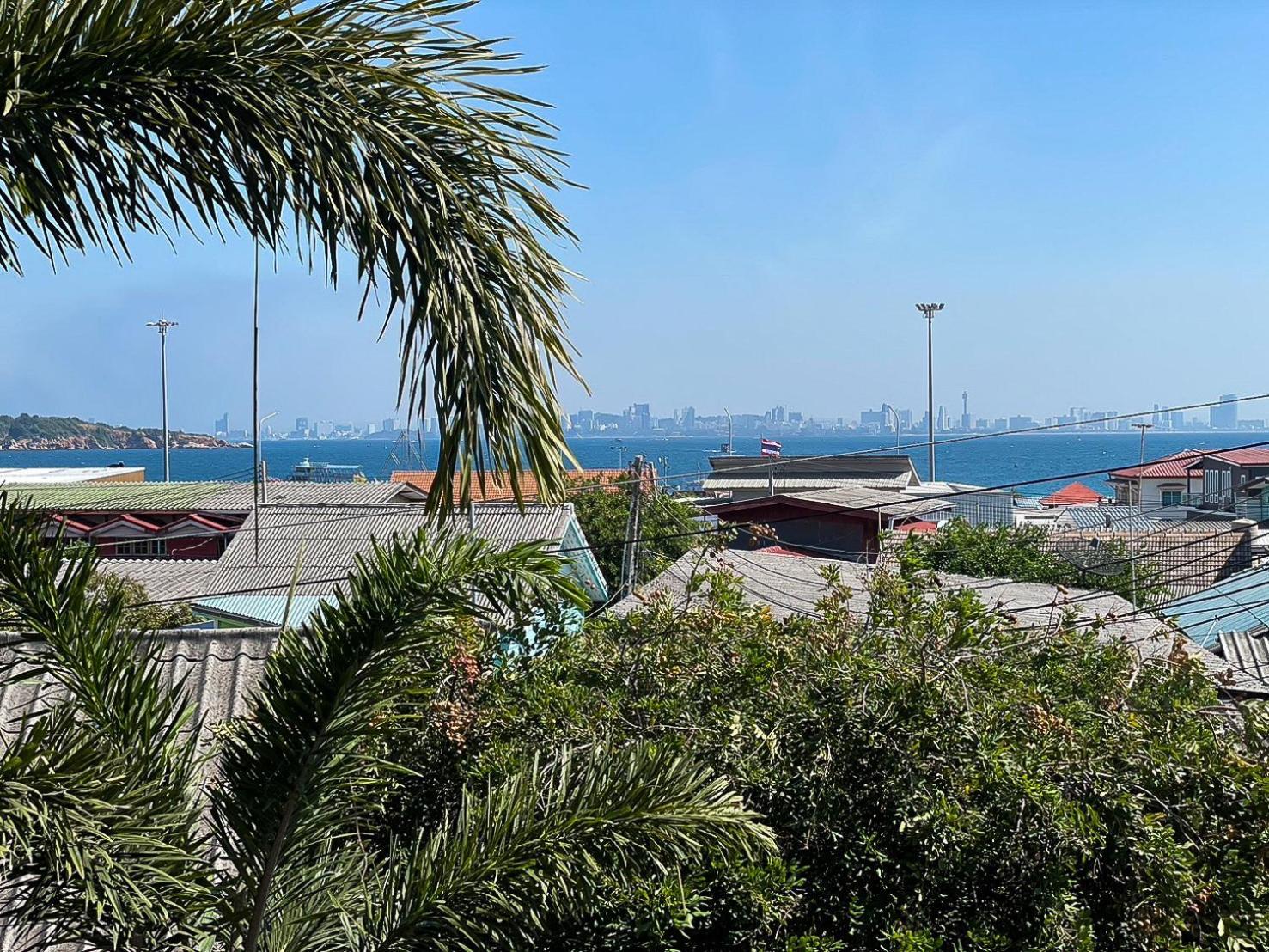 The Harbor Front เกาะล้าน Otel Dış mekan fotoğraf